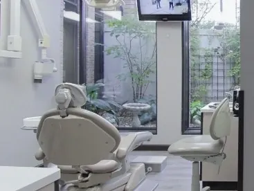 A clean, empty treatment room at Northbrook Dental Group.